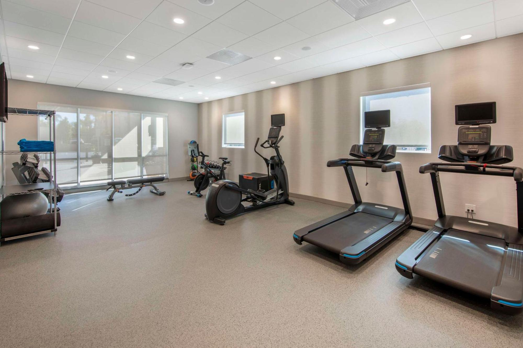 Home2 Suites By Hilton เรดแลนด์ส ภายนอก รูปภาพ